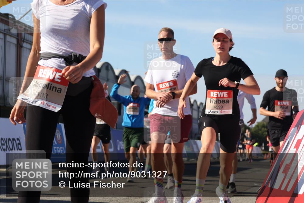 03.10.2025 - Köhlbrandbrückenlauf Luisa Fischer http://msf.ph/oto/9031327 03.10.2025 13:05:47 Ziel 4066, 4133, 4290, 4296, 4332, 4335, 4336, 4413, 4467, 4564, 4599, 4643, 5676, 5764, 5964, 6281, 6631, 6642, 6786, 6787 meine-sportfotos.de
