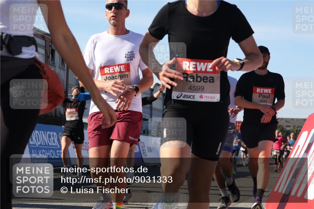 03.10.2025 - Köhlbrandbrückenlauf Luisa Fischer http://msf.ph/oto/9031333 03.10.2025 13:05:47 Ziel 4066, 4133, 4290, 4296, 4332, 4335, 4336, 4413, 4467, 4564, 4599, 4643, 5676, 5764, 5964, 6281, 6631, 6642, 6786, 6787 meine-sportfotos.de