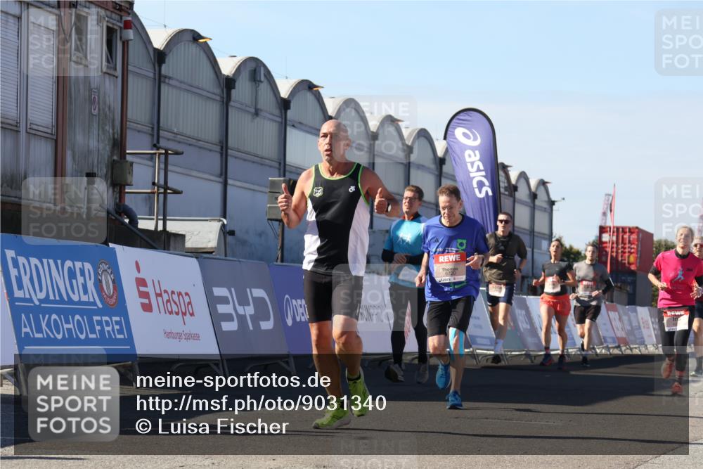 03.10.2025 - Köhlbrandbrückenlauf Luisa Fischer http://msf.ph/oto/9031340 03.10.2025 13:05:51 Ziel 4066, 4133, 4290, 4296, 4327, 4328, 4332, 4335, 4336, 4413, 4467, 4564, 4599, 4643, 4761, 5676, 5764, 5964, 6214, 6533, 6631, 6642, 6720, 6786, 6787 meine-sportfotos.de