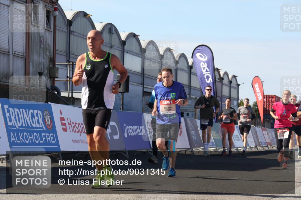 03.10.2025 - Köhlbrandbrückenlauf Luisa Fischer http://msf.ph/oto/9031345 03.10.2025 13:05:51 Ziel 4066, 4133, 4290, 4296, 4327, 4328, 4332, 4335, 4336, 4413, 4467, 4564, 4599, 4643, 4761, 5676, 5764, 5964, 6214, 6533, 6631, 6642, 6720, 6786, 6787 meine-sportfotos.de
