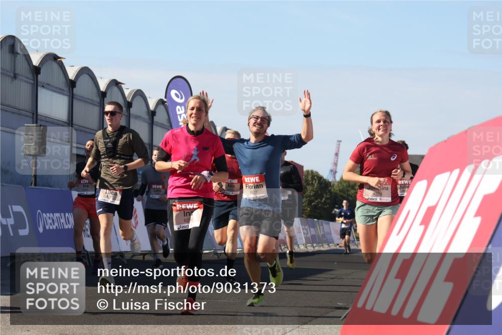 03.10.2025 - Köhlbrandbrückenlauf Luisa Fischer http://msf.ph/oto/9031373 03.10.2025 13:05:54 Ziel 4066, 4133, 4290, 4302, 4327, 4328, 4335, 4336, 4413, 4467, 4564, 4599, 4643, 4761, 4954, 5764, 5964, 6158, 6214, 6305, 6533, 6631, 6642, 6720 meine-sportfotos.de