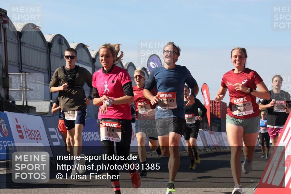 03.10.2025 - Köhlbrandbrückenlauf Luisa Fischer http://msf.ph/oto/9031385 03.10.2025 13:05:55 Ziel 4066, 4133, 4290, 4302, 4327, 4328, 4335, 4336, 4413, 4467, 4564, 4599, 4643, 4761, 4954, 5096, 5764, 5964, 6158, 6214, 6305, 6533, 6631, 6642, 6720 meine-sportfotos.de
