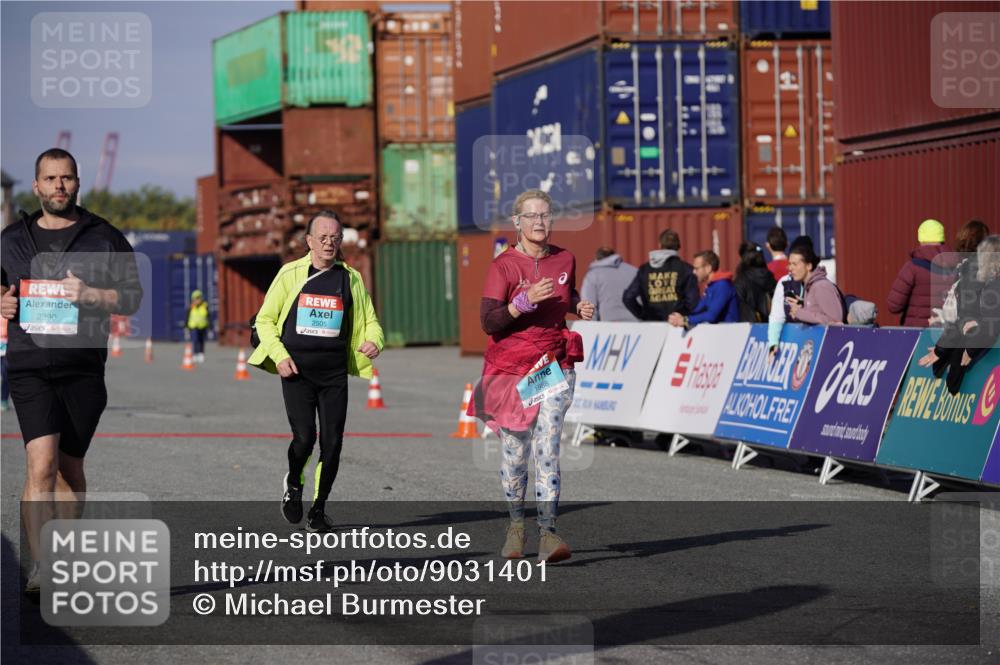03.10.2025 - Köhlbrandbrückenlauf Michael Burmester http://msf.ph/oto/9031401 03.10.2025 10:37:35 Ziel 1988, 2390, 2505 meine-sportfotos.de