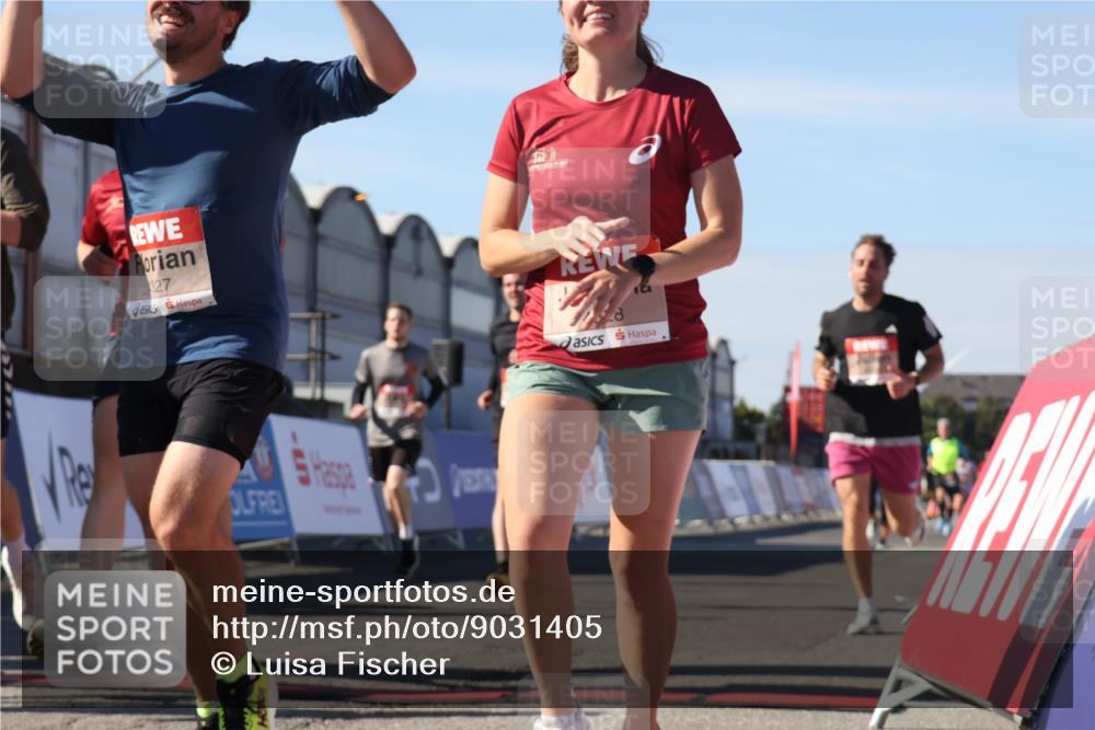 03.10.2025 - Köhlbrandbrückenlauf Luisa Fischer http://msf.ph/oto/9031405 03.10.2025 13:05:57 Ziel 4066, 4290, 4302, 4327, 4328, 4335, 4336, 4413, 4467, 4599, 4643, 4761, 4954, 5096, 5764, 6158, 6214, 6305, 6510, 6533, 6631, 6642, 6720 meine-sportfotos.de