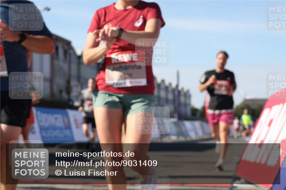 03.10.2025 - Köhlbrandbrückenlauf Luisa Fischer http://msf.ph/oto/9031409 03.10.2025 13:05:57 Ziel 4066, 4290, 4302, 4327, 4328, 4335, 4336, 4413, 4467, 4599, 4643, 4761, 4954, 5096, 5764, 6158, 6214, 6305, 6510, 6533, 6631, 6642, 6720 meine-sportfotos.de