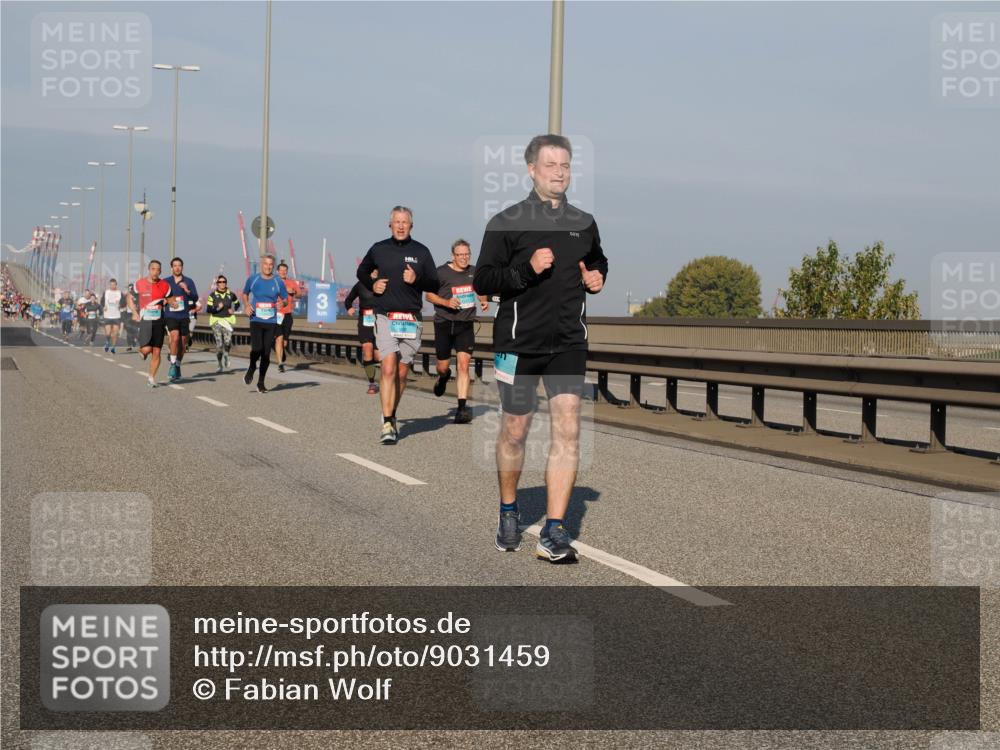 03.10.2025 - Köhlbrandbrückenlauf Fabian Wolf http://msf.ph/oto/9031459 03.10.2025 09:45:41 Position 3 3 meine-sportfotos.de