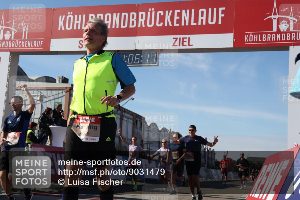 03.10.2025 - Köhlbrandbrückenlauf Luisa Fischer http://msf.ph/oto/9031479 03.10.2025 13:06:09 Ziel 4302, 4504, 4635, 4738, 4954, 5096, 6158, 6222, 6224, 6323, 6356, 6510, 6850 meine-sportfotos.de