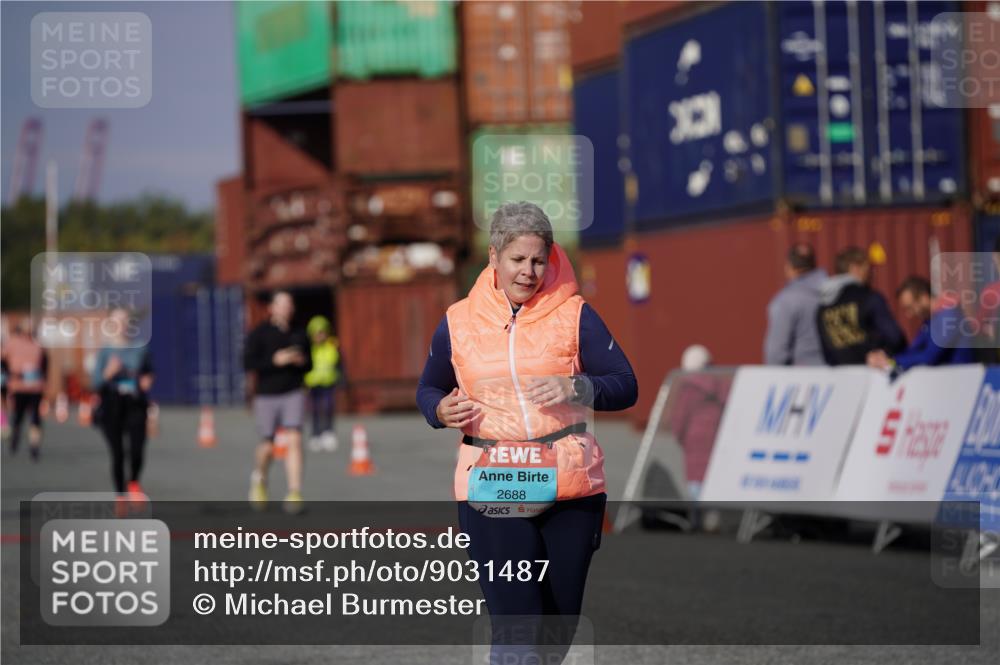 03.10.2025 - Köhlbrandbrückenlauf Michael Burmester http://msf.ph/oto/9031487 03.10.2025 10:37:49 Ziel 2688 meine-sportfotos.de