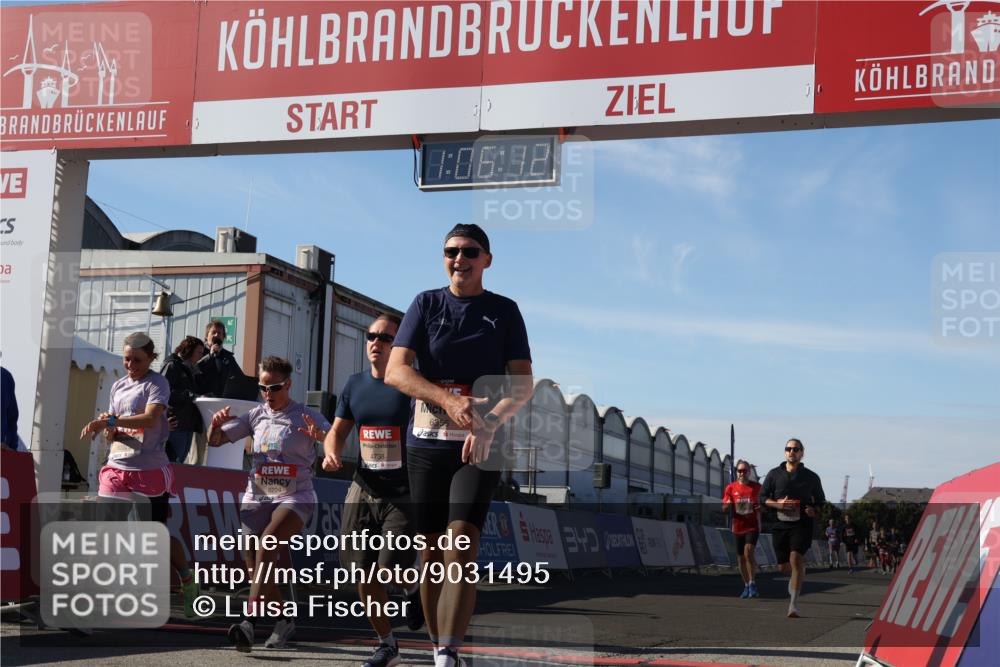 03.10.2025 - Köhlbrandbrückenlauf Luisa Fischer http://msf.ph/oto/9031495 03.10.2025 13:06:11 Ziel 4504, 4635, 4738, 5096, 6222, 6224, 6323, 6356, 6510, 6850 meine-sportfotos.de
