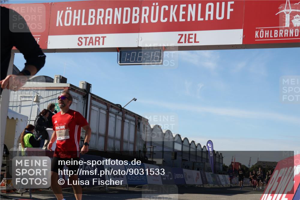 03.10.2025 - Köhlbrandbrückenlauf Luisa Fischer http://msf.ph/oto/9031533 03.10.2025 13:06:15 Ziel 4504, 4635, 4738, 6222, 6224, 6323, 6356, 6850 meine-sportfotos.de