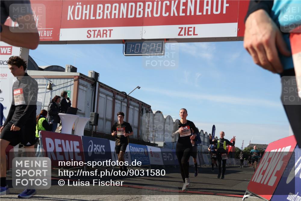 03.10.2025 - Köhlbrandbrückenlauf Luisa Fischer http://msf.ph/oto/9031580 03.10.2025 13:06:25 Ziel 4124, 4396, 4550, 4658, 4659, 5563, 5641, 5970, 6193, 6850 meine-sportfotos.de