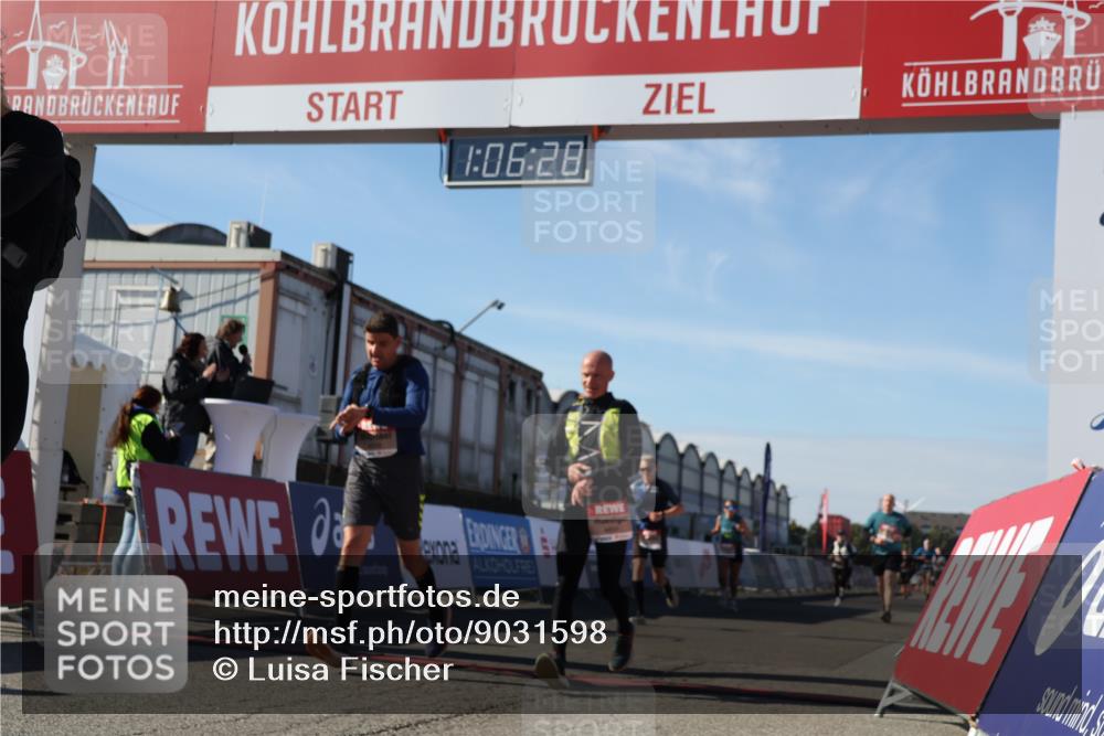 03.10.2025 - Köhlbrandbrückenlauf Luisa Fischer http://msf.ph/oto/9031598 03.10.2025 13:06:27 Ziel 4015, 4122, 4124, 4396, 4550, 4658, 4659, 5563, 5641, 5970, 6193 meine-sportfotos.de