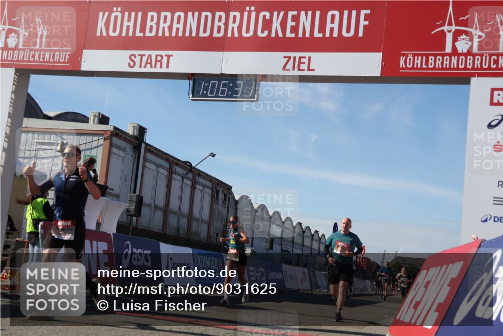 03.10.2025 - Köhlbrandbrückenlauf Luisa Fischer http://msf.ph/oto/9031625 03.10.2025 13:06:30 Ziel 4015, 4122, 4124, 4151, 4396, 4550, 4658, 4659, 5563, 5641, 5970, 6193 meine-sportfotos.de