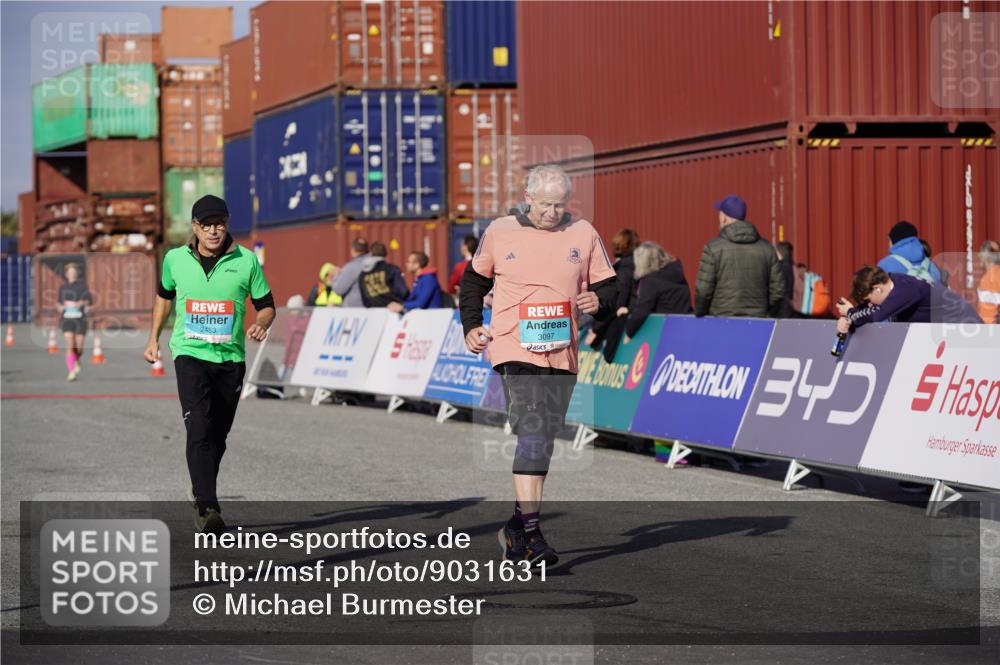 03.10.2025 - Köhlbrandbrückenlauf Michael Burmester http://msf.ph/oto/9031631 03.10.2025 10:38:11 Ziel 2453, 2527, 2659, 3097 meine-sportfotos.de
