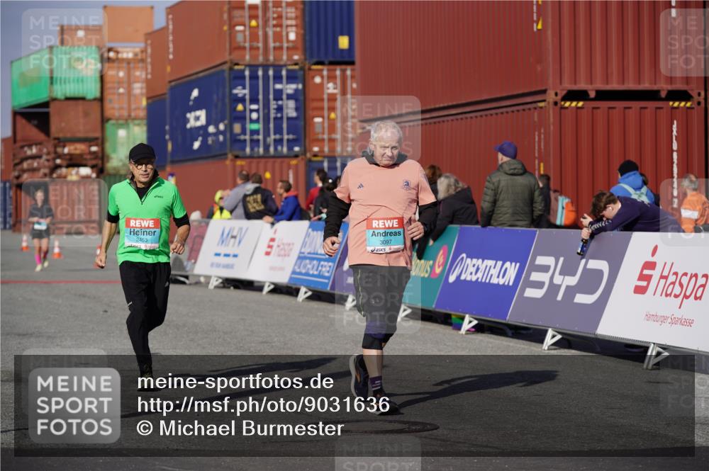 03.10.2025 - Köhlbrandbrückenlauf Michael Burmester http://msf.ph/oto/9031636 03.10.2025 10:38:11 Ziel 2453, 2527, 2659, 3097 meine-sportfotos.de