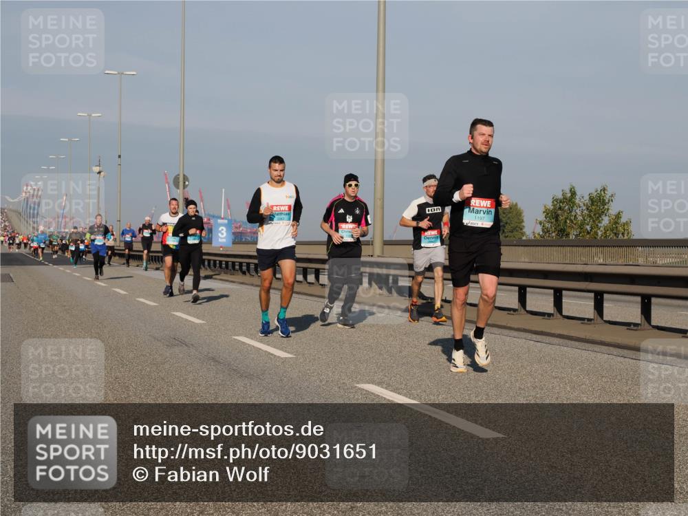 03.10.2025 - Köhlbrandbrückenlauf Fabian Wolf http://msf.ph/oto/9031651 03.10.2025 09:45:54 Position 3 3, 3343, 1197 meine-sportfotos.de