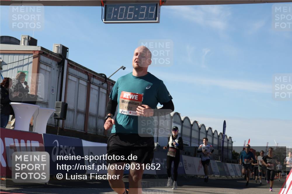 03.10.2025 - Köhlbrandbrückenlauf Luisa Fischer http://msf.ph/oto/9031652 03.10.2025 13:06:32 Ziel 4015, 4026, 4122, 4124, 4151, 4312, 4396, 4550, 4658, 4659, 5563, 5641, 5970, 6193, 6256 meine-sportfotos.de