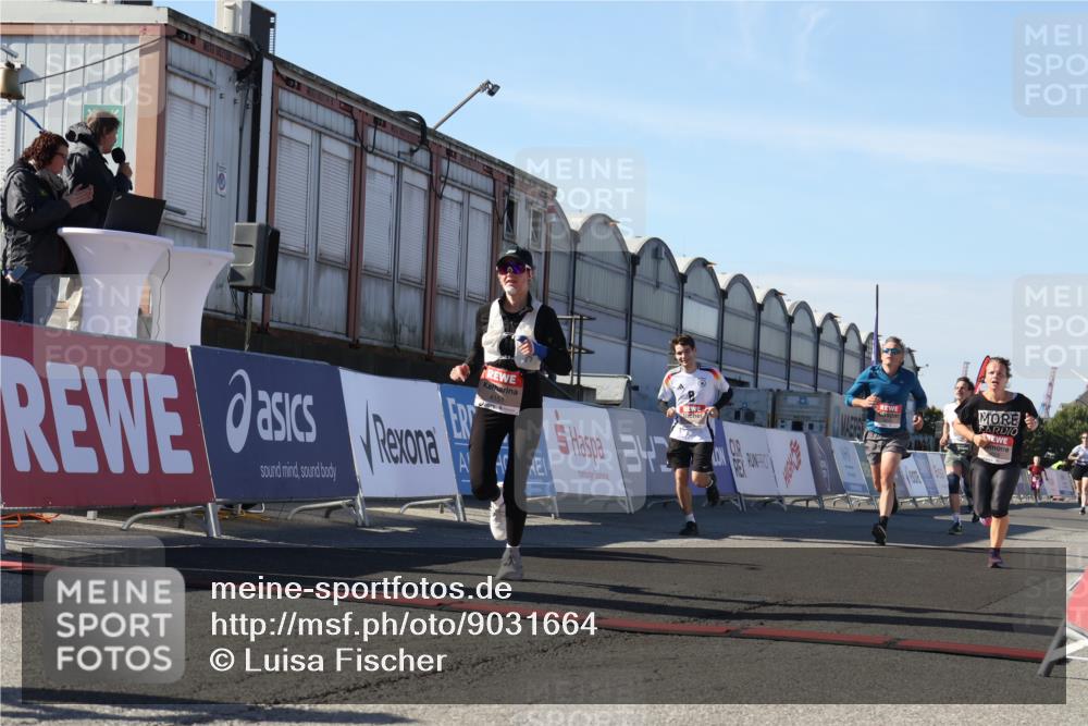03.10.2025 - Köhlbrandbrückenlauf Luisa Fischer http://msf.ph/oto/9031664 03.10.2025 13:06:34 Ziel 4015, 4026, 4122, 4124, 4151, 4312, 4396, 4405, 4550, 4658, 4659, 5563, 5798, 5970, 6061, 6193, 6256 meine-sportfotos.de