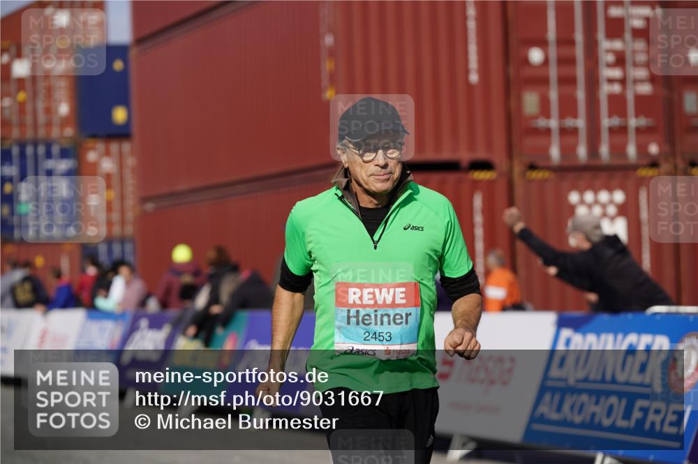 03.10.2025 - Köhlbrandbrückenlauf Michael Burmester http://msf.ph/oto/9031667 03.10.2025 10:38:13 Ziel 2453, 2527, 2659, 3097 meine-sportfotos.de