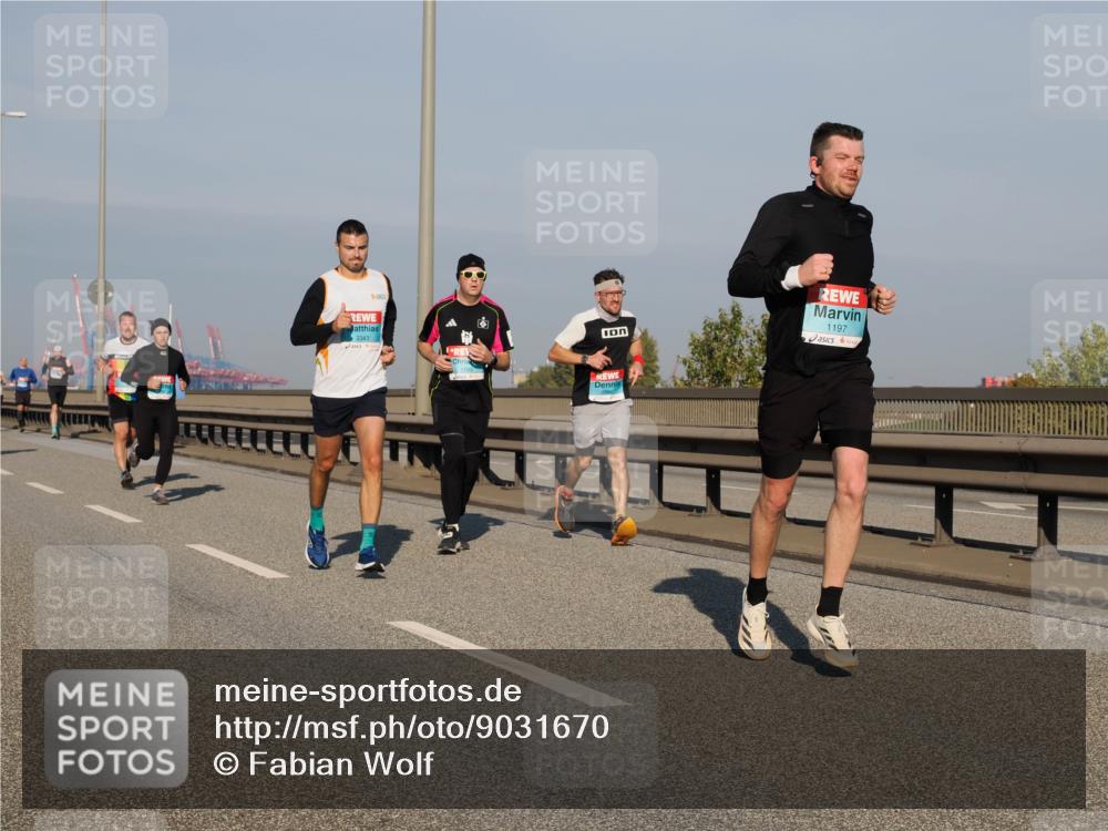 03.10.2025 - Köhlbrandbrückenlauf Fabian Wolf http://msf.ph/oto/9031670 03.10.2025 09:45:55 Position 3 3343, 1197 meine-sportfotos.de