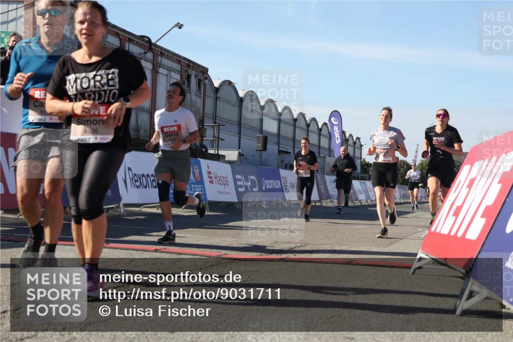 03.10.2025 - Köhlbrandbrückenlauf Luisa Fischer http://msf.ph/oto/9031711 03.10.2025 13:06:38 Ziel 4015, 4026, 4122, 4151, 4312, 4396, 4405, 4658, 5798, 5971, 6061, 6256, 6721 meine-sportfotos.de