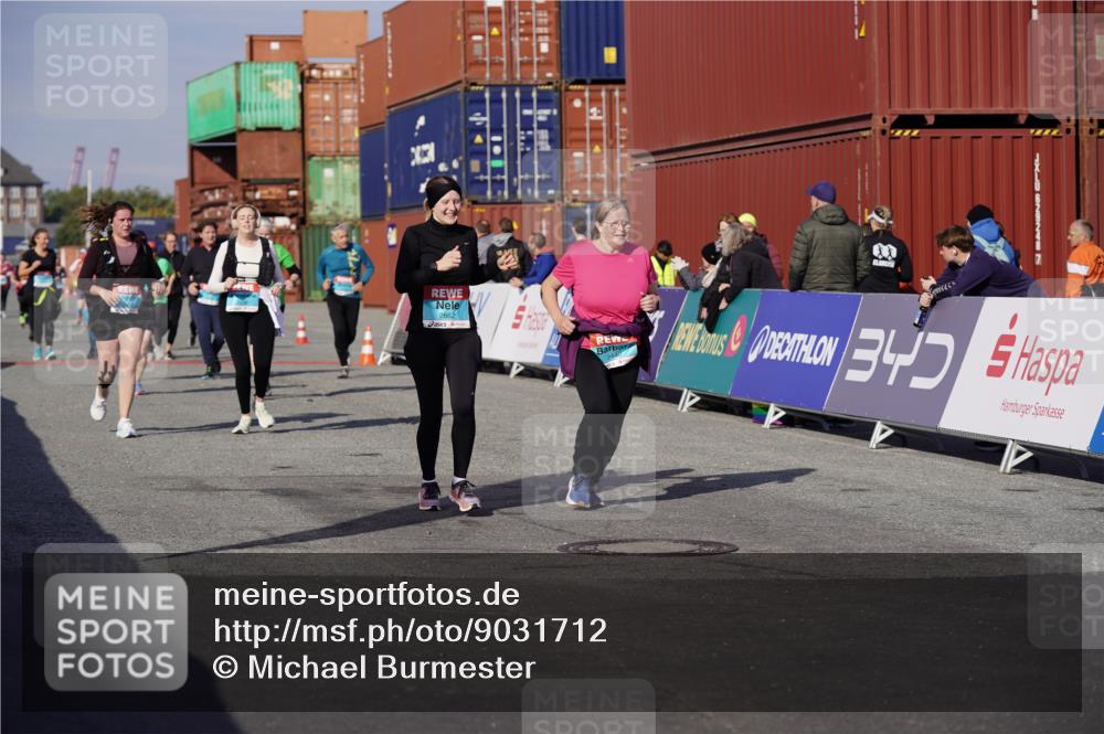 03.10.2025 - Köhlbrandbrückenlauf Michael Burmester http://msf.ph/oto/9031712 03.10.2025 10:38:25 Ziel 2042, 2440, 2662, 2859, 2860, 3095, 3437, 3438, 3442, 3621 meine-sportfotos.de