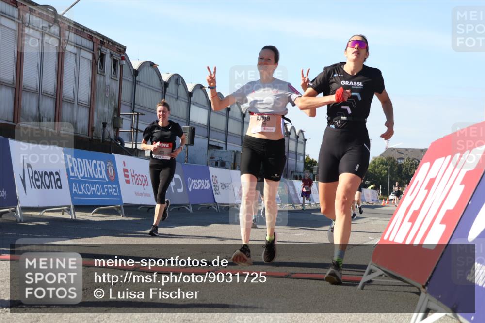 03.10.2025 - Köhlbrandbrückenlauf Luisa Fischer http://msf.ph/oto/9031725 03.10.2025 13:06:39 Ziel 4015, 4026, 4122, 4151, 4312, 4396, 4405, 5798, 5971, 6061, 6256, 6721 meine-sportfotos.de