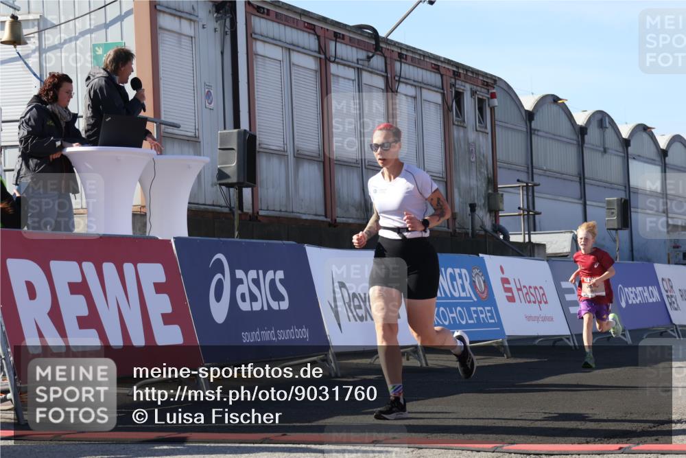 03.10.2025 - Köhlbrandbrückenlauf Luisa Fischer http://msf.ph/oto/9031760 03.10.2025 13:06:45 Ziel 4026, 4151, 4312, 4405, 5798, 5971, 6056, 6061, 6089, 6256, 6721 meine-sportfotos.de