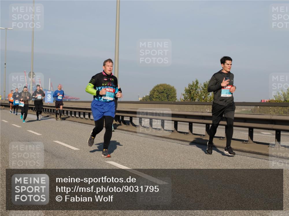 03.10.2025 - Köhlbrandbrückenlauf Fabian Wolf http://msf.ph/oto/9031795 03.10.2025 09:46:03 Position 3 3794, 3775 meine-sportfotos.de