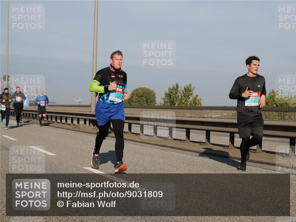 03.10.2025 - Köhlbrandbrückenlauf Fabian Wolf http://msf.ph/oto/9031809 03.10.2025 09:46:04 Position 3 3794, 3775 meine-sportfotos.de