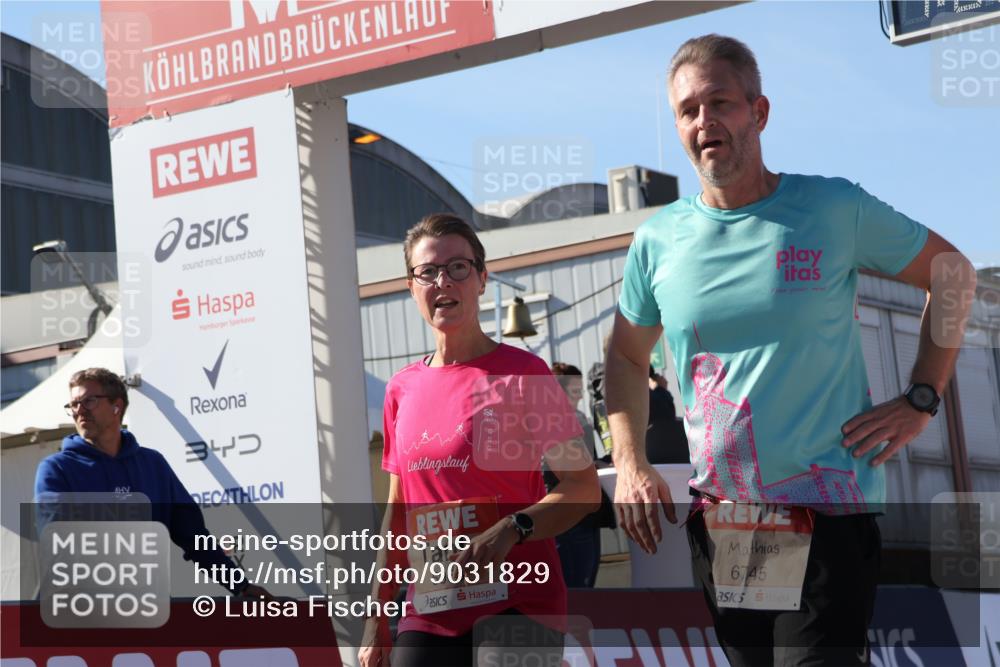 03.10.2025 - Köhlbrandbrückenlauf Luisa Fischer http://msf.ph/oto/9031829 03.10.2025 13:06:54 Ziel 4152, 4249, 5963, 6056, 6089, 6745, 6799 meine-sportfotos.de