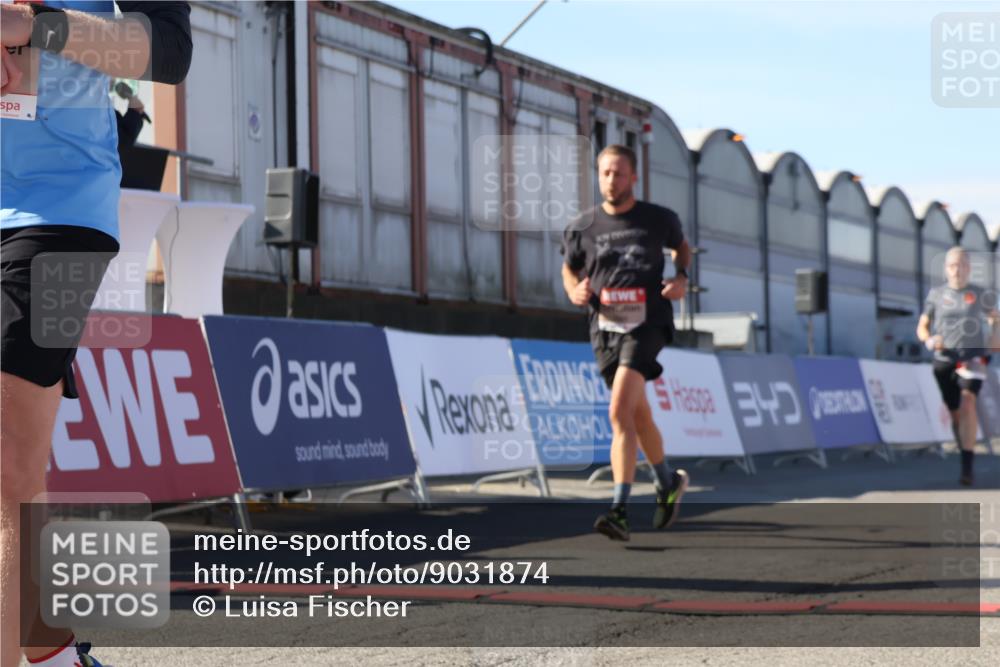 03.10.2025 - Köhlbrandbrückenlauf Luisa Fischer http://msf.ph/oto/9031874 03.10.2025 13:07:00 Ziel 4152, 4249, 4451, 4588, 4804, 5963, 6065, 6423, 6427, 6745, 6799, 6822 meine-sportfotos.de