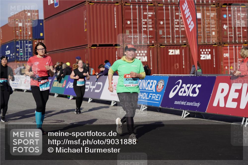 03.10.2025 - Köhlbrandbrückenlauf Michael Burmester http://msf.ph/oto/9031888 03.10.2025 10:38:39 Ziel 2279, 2434, 2575, 2626, 2627, 3040, 3412, 3413, 3475 meine-sportfotos.de