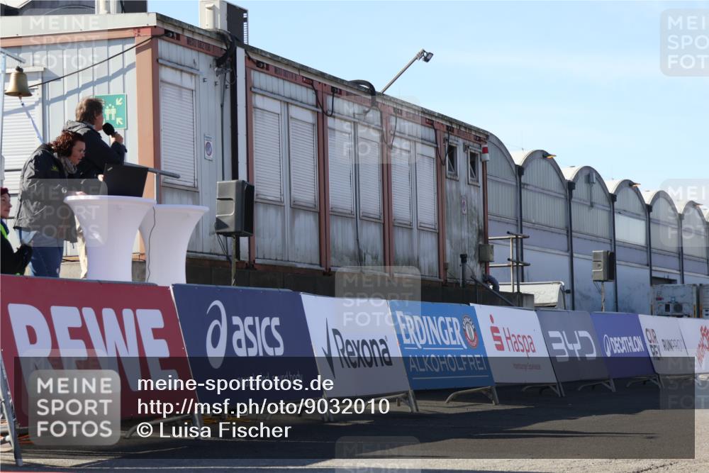03.10.2025 - Köhlbrandbrückenlauf Luisa Fischer http://msf.ph/oto/9032010 03.10.2025 13:07:13 Ziel 4444, 4804, 6065, 6302, 6427, 6467, 6822 meine-sportfotos.de
