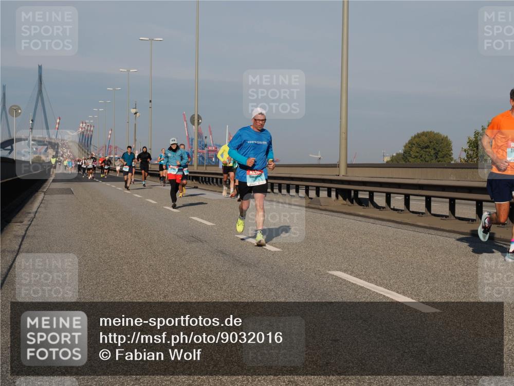 03.10.2025 - Köhlbrandbrückenlauf Fabian Wolf http://msf.ph/oto/9032016 03.10.2025 09:46:15 Position 3  meine-sportfotos.de