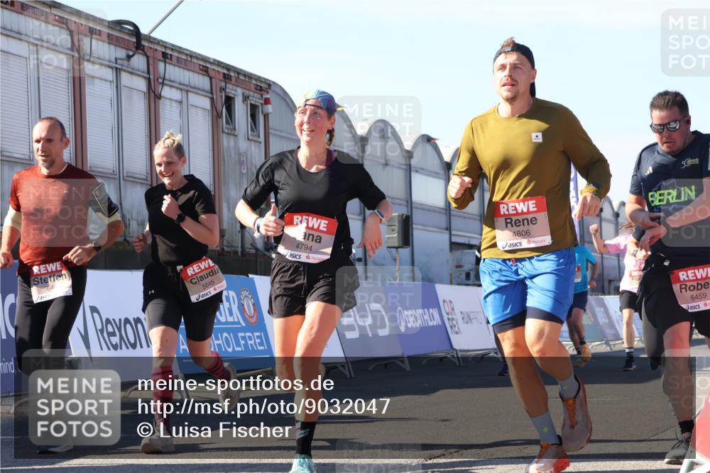 03.10.2025 - Köhlbrandbrückenlauf Luisa Fischer http://msf.ph/oto/9032047 03.10.2025 13:07:20 Ziel 4287, 4590, 4649, 4794, 4806, 5645, 5646, 5870, 5872, 6302, 6459, 6467 meine-sportfotos.de