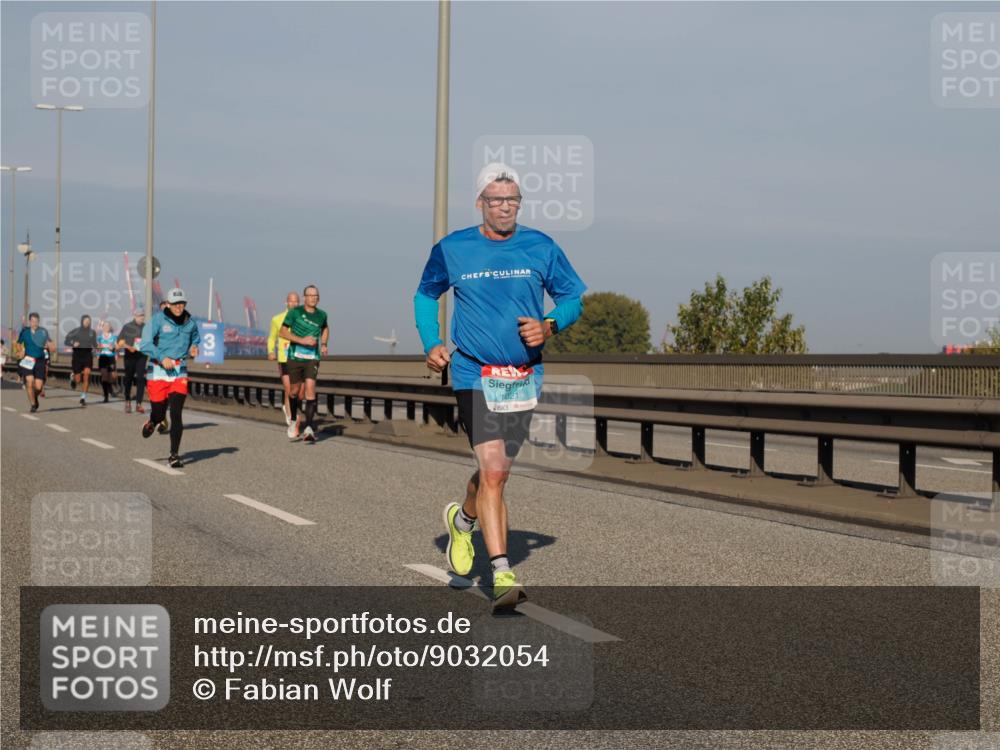 03.10.2025 - Köhlbrandbrückenlauf Fabian Wolf http://msf.ph/oto/9032054 03.10.2025 09:46:17 Position 3 1021 meine-sportfotos.de