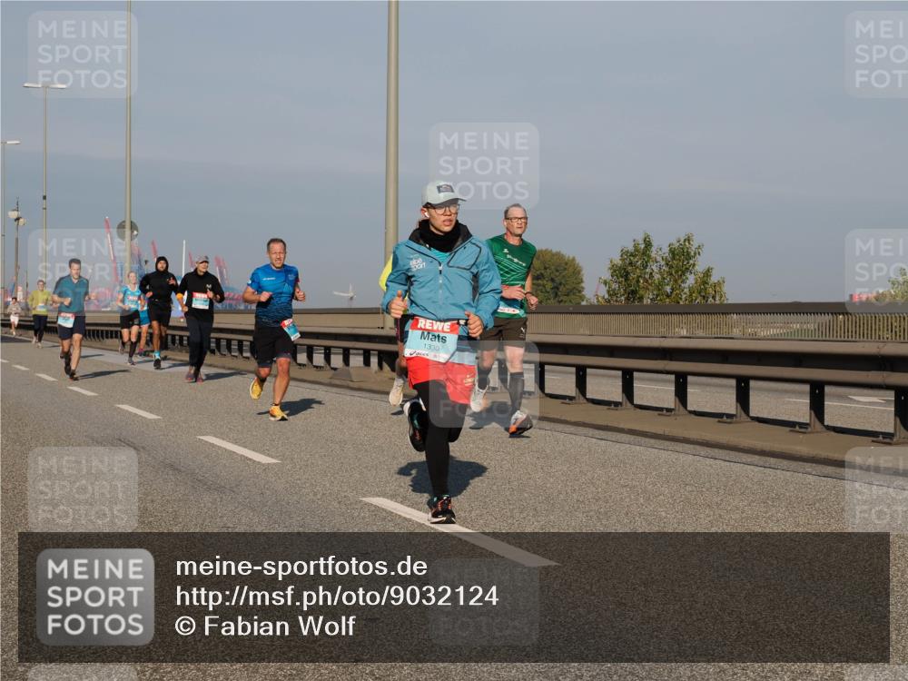 03.10.2025 - Köhlbrandbrückenlauf Fabian Wolf http://msf.ph/oto/9032124 03.10.2025 09:46:20 Position 3 1330 meine-sportfotos.de