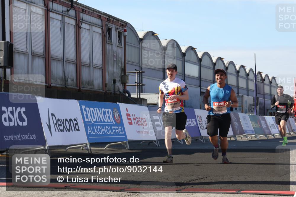 03.10.2025 - Köhlbrandbrückenlauf Luisa Fischer http://msf.ph/oto/9032144 03.10.2025 13:07:35 Ziel 4113, 4165, 4254, 4263, 4287, 4288, 4375, 4636, 5870, 6744 meine-sportfotos.de