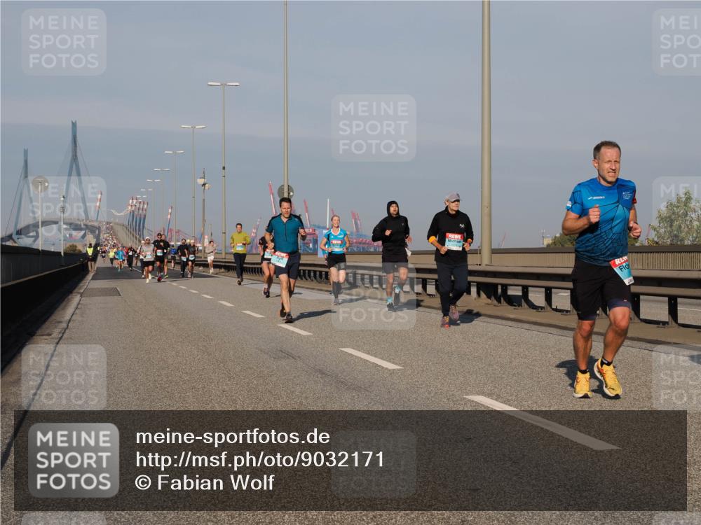 03.10.2025 - Köhlbrandbrückenlauf Fabian Wolf http://msf.ph/oto/9032171 03.10.2025 09:46:22 Position 3  meine-sportfotos.de