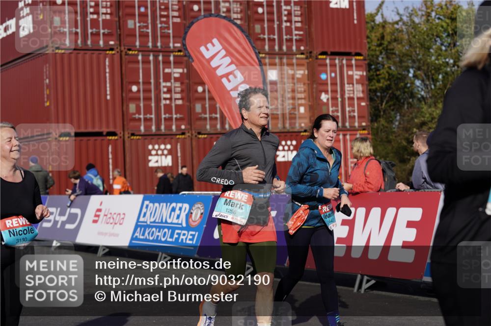 03.10.2025 - Köhlbrandbrückenlauf Michael Burmester http://msf.ph/oto/9032190 03.10.2025 10:38:58 Ziel 2261, 2442, 3130 meine-sportfotos.de