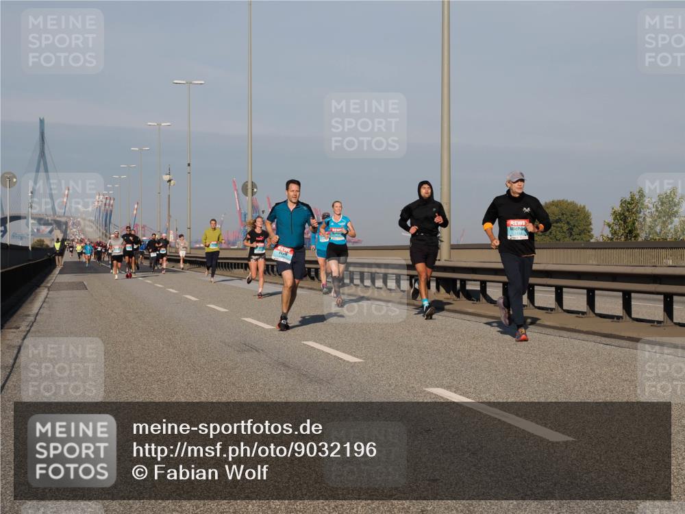 03.10.2025 - Köhlbrandbrückenlauf Fabian Wolf http://msf.ph/oto/9032196 03.10.2025 09:46:24 Position 3 1133, 1 meine-sportfotos.de