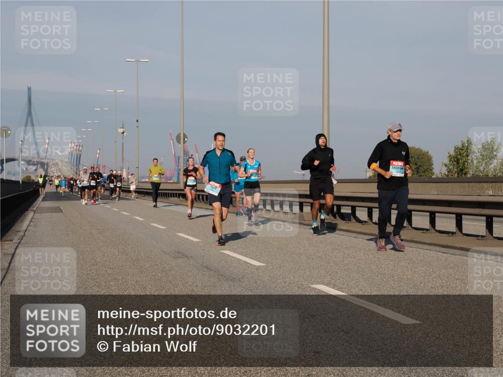 03.10.2025 - Köhlbrandbrückenlauf Fabian Wolf http://msf.ph/oto/9032201 03.10.2025 09:46:24 Position 3  meine-sportfotos.de