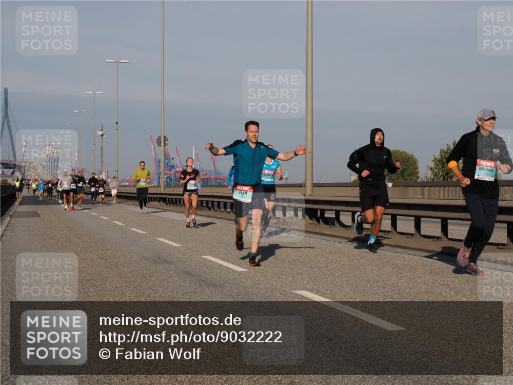 03.10.2025 - Köhlbrandbrückenlauf Fabian Wolf http://msf.ph/oto/9032222 03.10.2025 09:46:25 Position 3 1115, 1133 meine-sportfotos.de