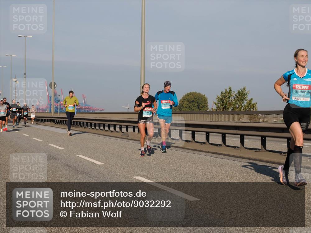 03.10.2025 - Köhlbrandbrückenlauf Fabian Wolf http://msf.ph/oto/9032292 03.10.2025 09:46:28 Position 3 3317, 3458 meine-sportfotos.de