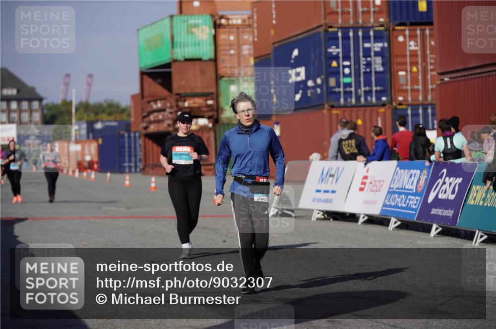 03.10.2025 - Köhlbrandbrückenlauf Michael Burmester http://msf.ph/oto/9032307 03.10.2025 10:39:15 Ziel 2014, 3286 meine-sportfotos.de
