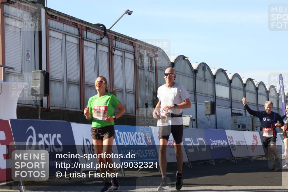 03.10.2025 - Köhlbrandbrückenlauf Luisa Fischer http://msf.ph/oto/9032321 03.10.2025 13:07:57 Ziel 4184, 4310, 4382, 4395, 4639, 5959, 5993, 6022, 6120, 6163, 6244, 6285, 6348, 6409, 6651, 6696, 6821 meine-sportfotos.de