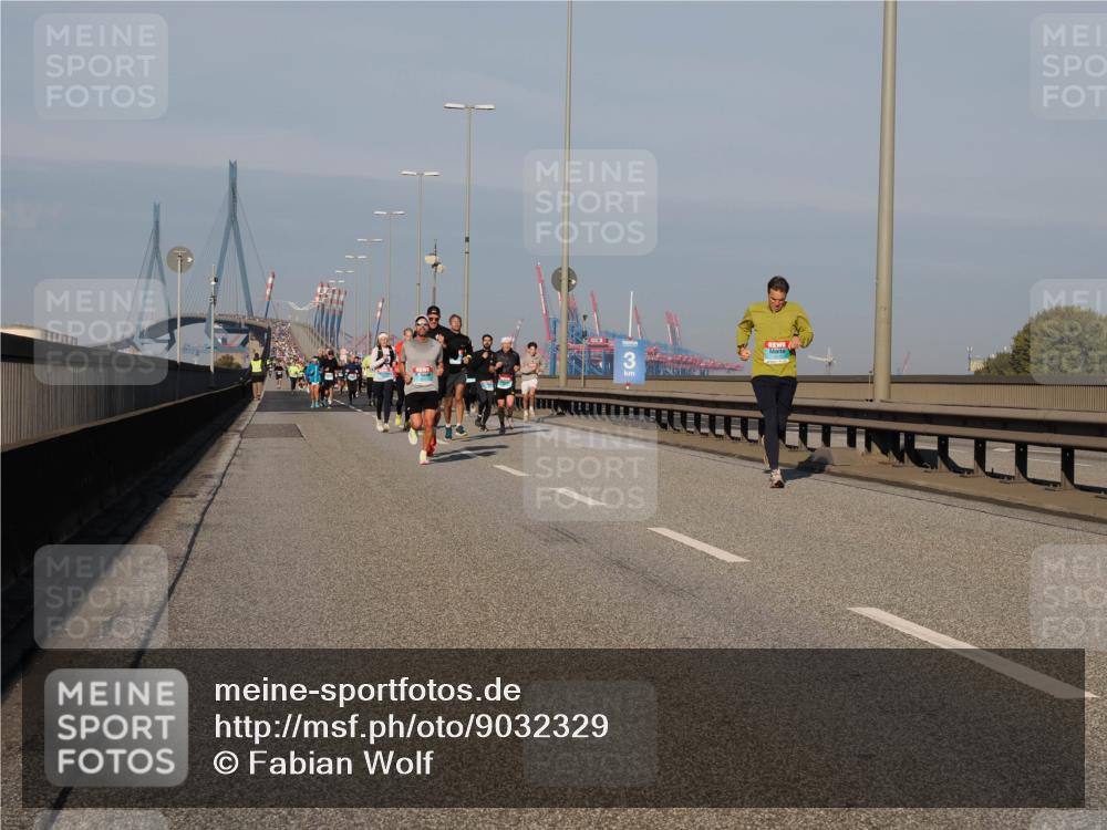 03.10.2025 - Köhlbrandbrückenlauf Fabian Wolf http://msf.ph/oto/9032329 03.10.2025 09:46:31 Position 3 3 meine-sportfotos.de