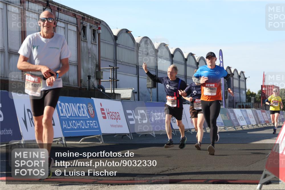 03.10.2025 - Köhlbrandbrückenlauf Luisa Fischer http://msf.ph/oto/9032330 03.10.2025 13:07:58 Ziel 4184, 4310, 4357, 4382, 4395, 4639, 5959, 5993, 6022, 6120, 6163, 6244, 6285, 6348, 6409, 6651, 6696, 6821 meine-sportfotos.de