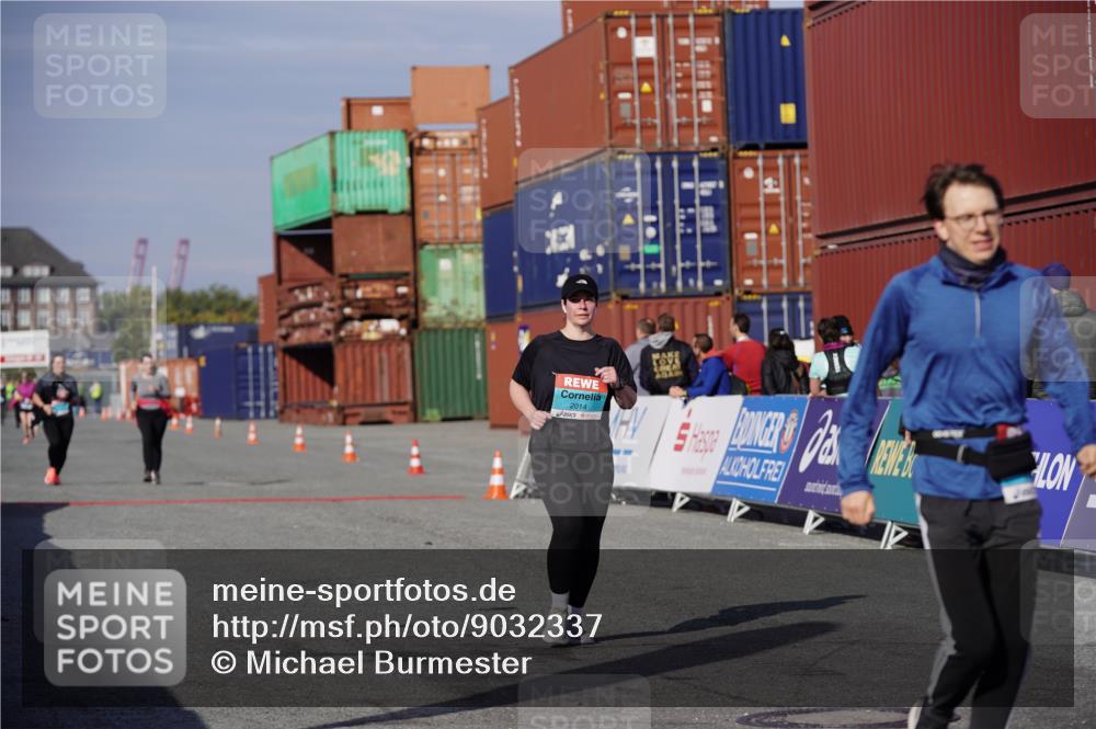 03.10.2025 - Köhlbrandbrückenlauf Michael Burmester http://msf.ph/oto/9032337 03.10.2025 10:39:18 Ziel 2014, 3286 meine-sportfotos.de